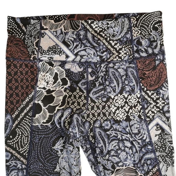 Athleta Patchwork Salutation 7/8 Cropped Leggings Blue Brown - Sz M - Picture 3 of 7